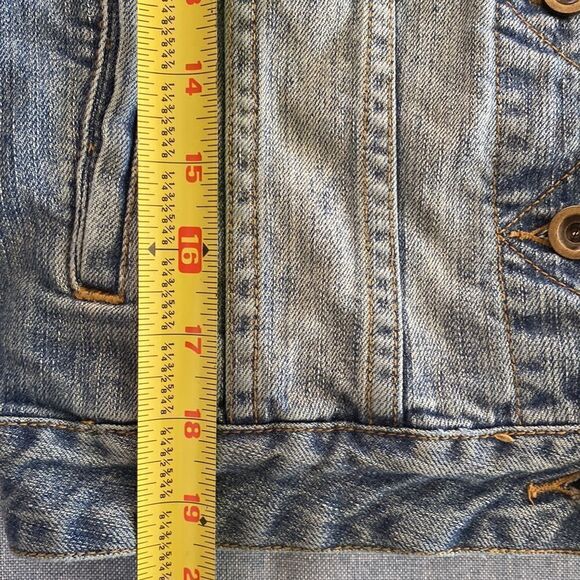 ❤️Last Chance INC International Concepts beaded cropped denim jacket size M - Picture 7 of 9